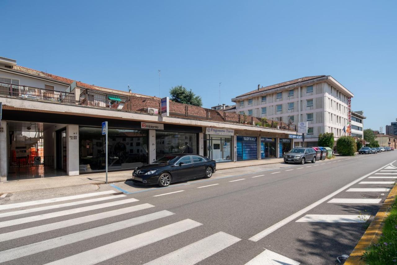 7° Cielo Apartment - Venezia - Mestre With Terrace 외부 사진